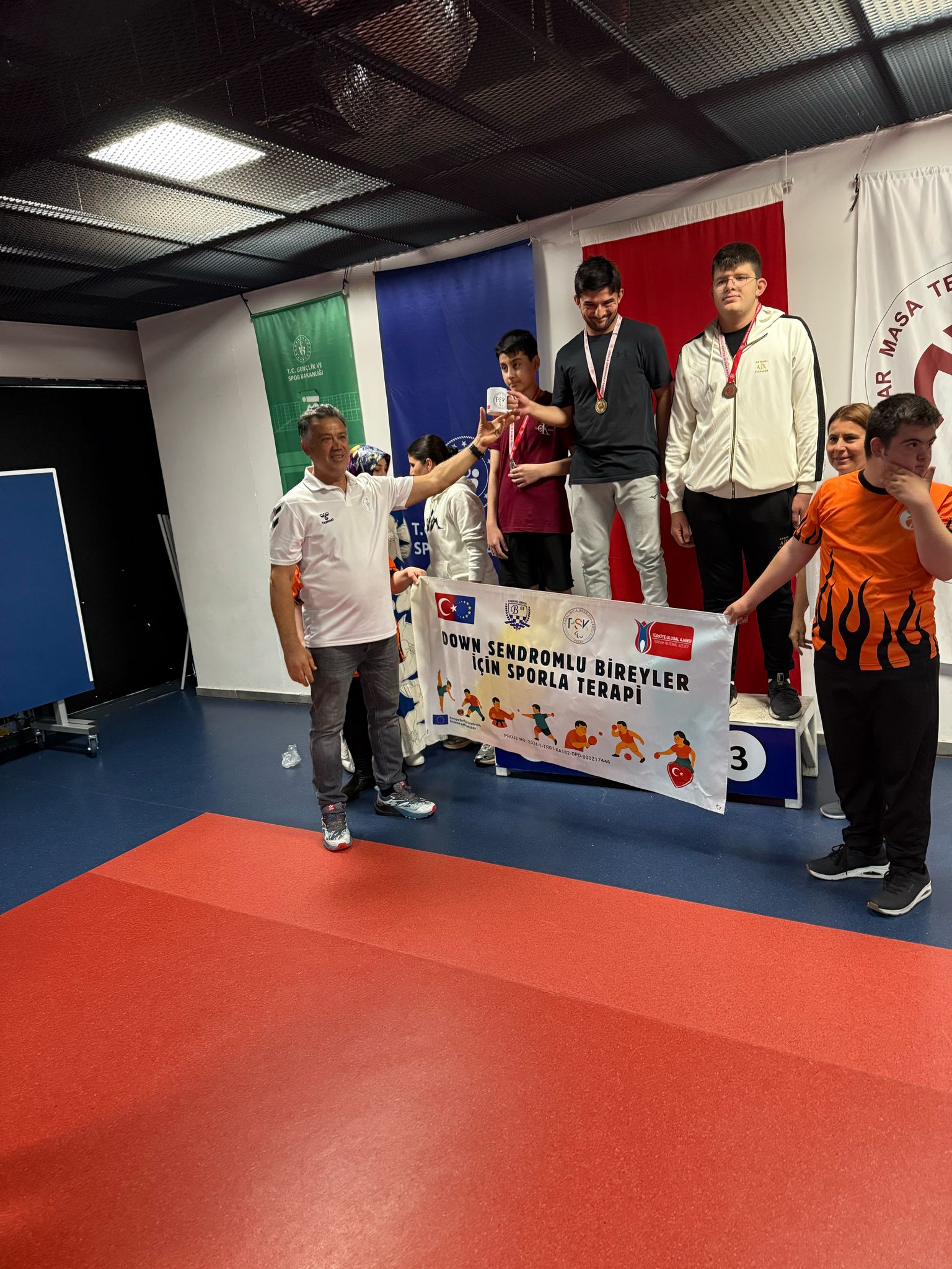 Paralimpik Spor Kulübü Masa Tenisinde Birincilik